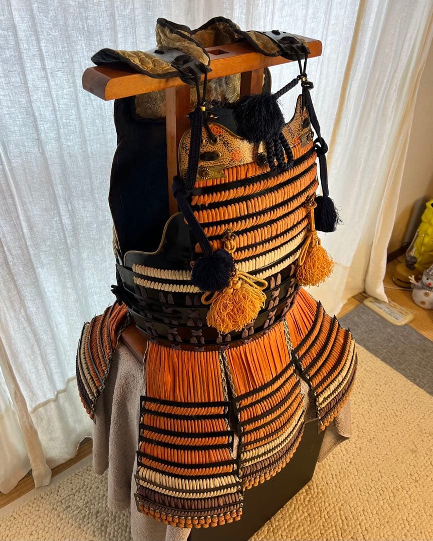 【豆太郎】　丸武工房製【現代甲冑•等身大】当世素掛紺白茶糸威具足