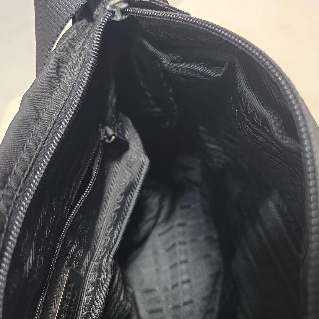 【良品✨】PRADA プラダ　ショルダーバッグ　メッセンジャーバッグ　ナイロン