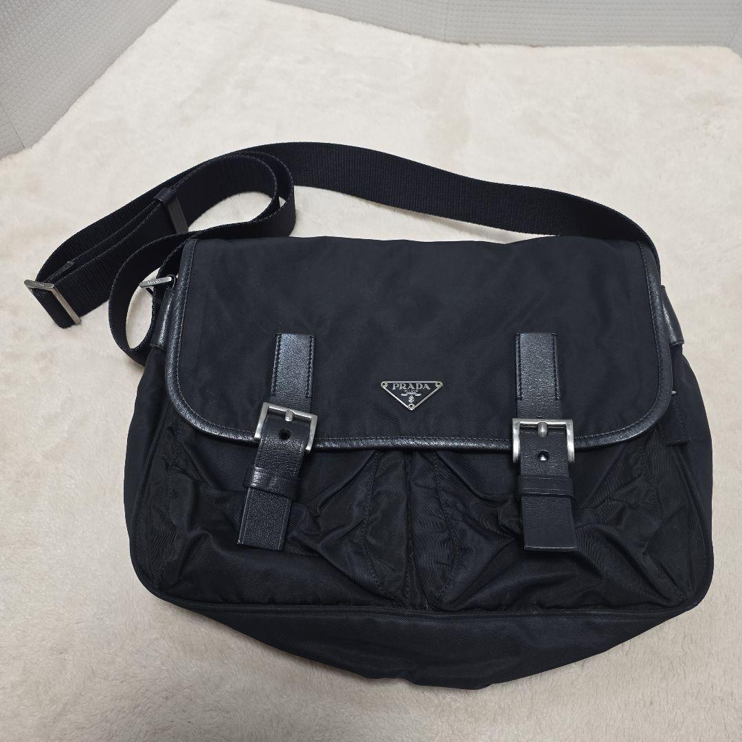 【良品✨】PRADA プラダ　ショルダーバッグ　メッセンジャーバッグ　ナイロン