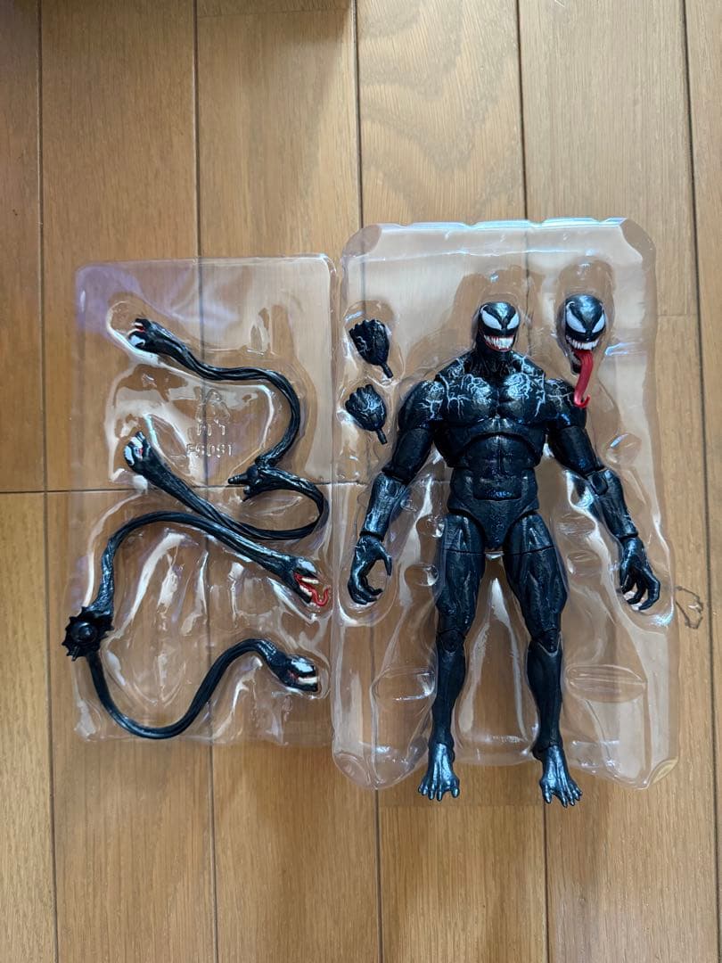 マーベルレジェンド　カーネイジ　ヴェノム　レット・ゼア・ビー・カーネイジ