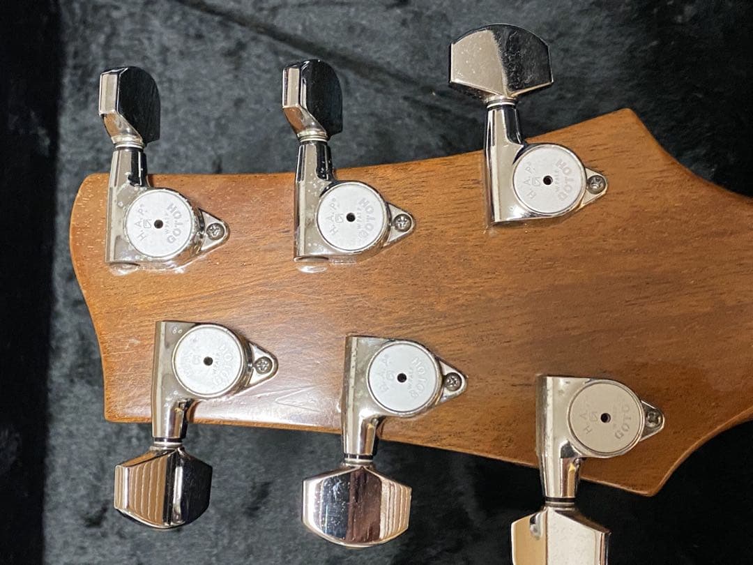 Charge StudioCaster エレキギター