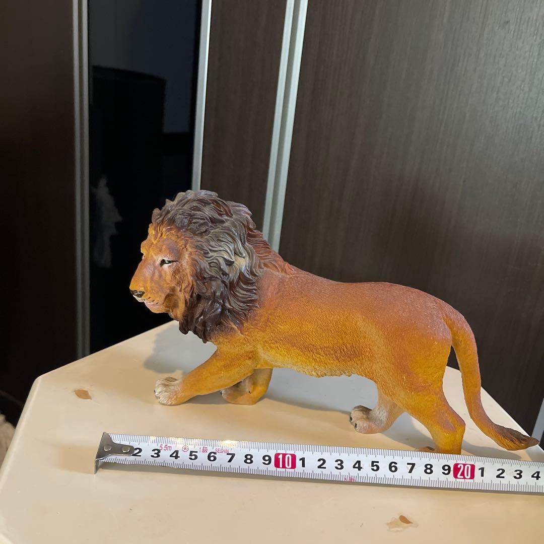 リアルライオンフィギュア 約20cm