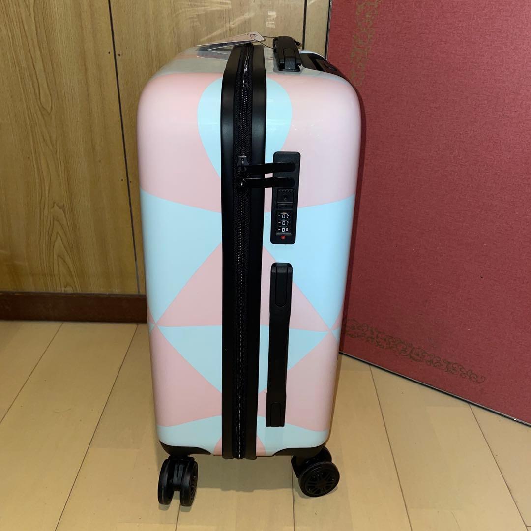 SEVENTEEN × サンリオキャラクターズ　キャリーケース　セブチ