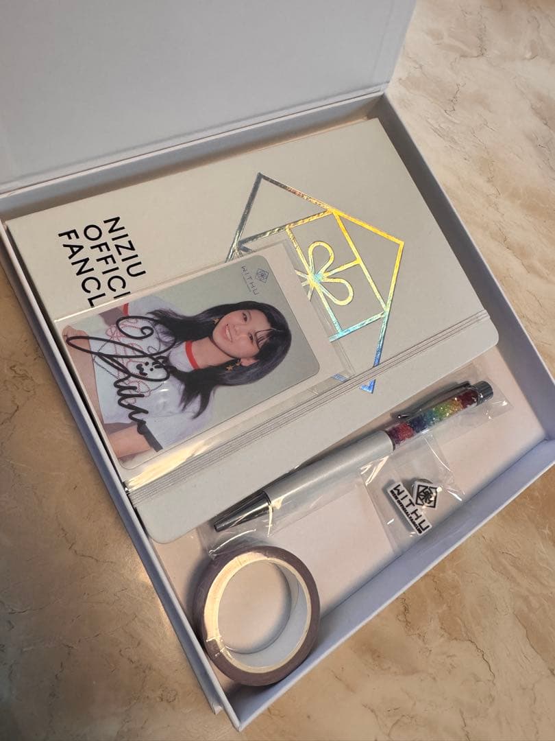 NiziU Official Fanclub 特典セット 缶バッジ等