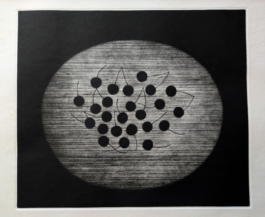 格安b浜口陽三の腐蝕銅版画　“黒”が織りなす静謐な銅版画「 チェリーズ 」美品