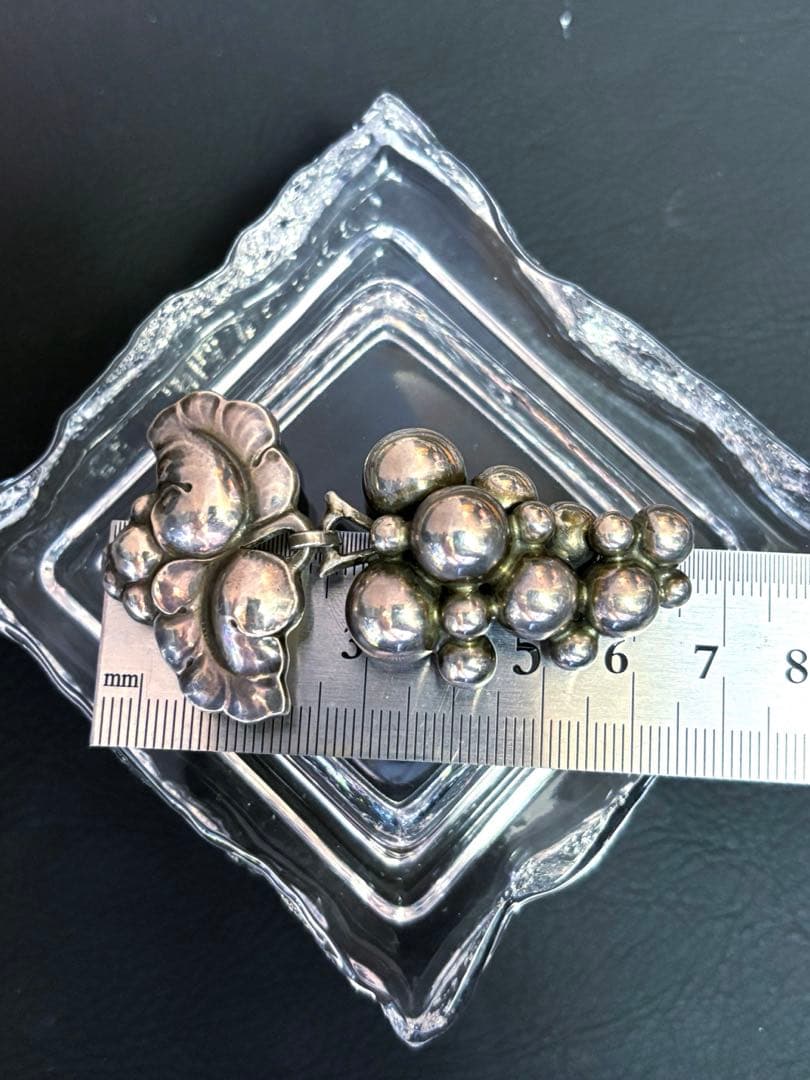 G*a様   217B ぶどう 葡萄 ピンブローチ シルバ