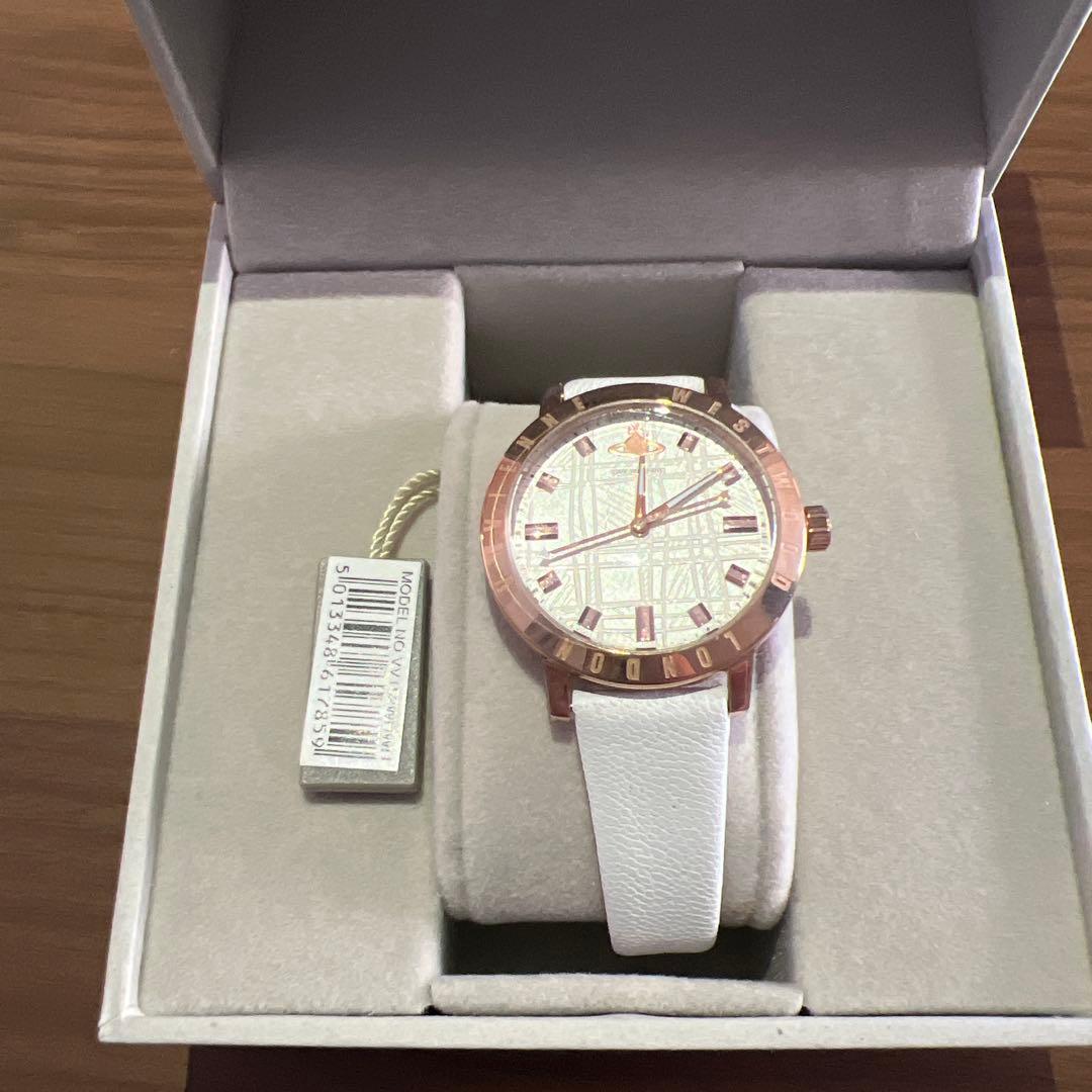 ヴィヴィアンウエストウッド腕時計 レディース　 型番　VV152WHWH