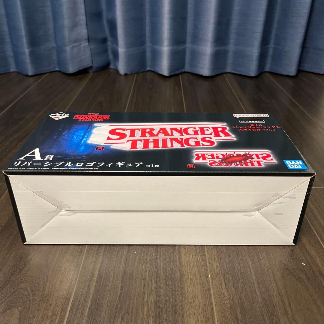 STRANGER THINGS リバーシブルフィギュア 手袋