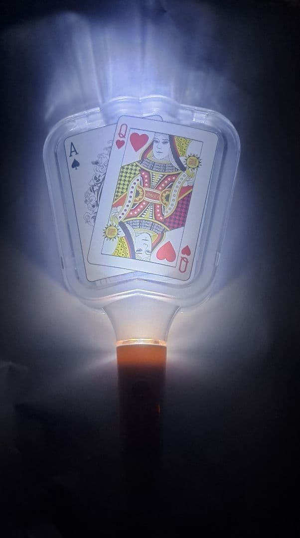 2NE1 初代ペンライト トランプ 箱付き 点灯確認済み