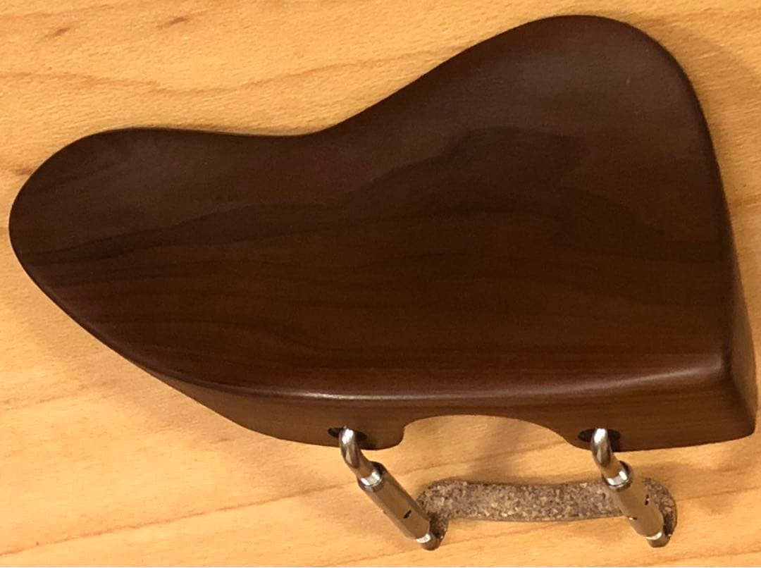 ☆ドイツ職人の手作り・高級メーカーBerdani製☆ バイオリン 顎当て