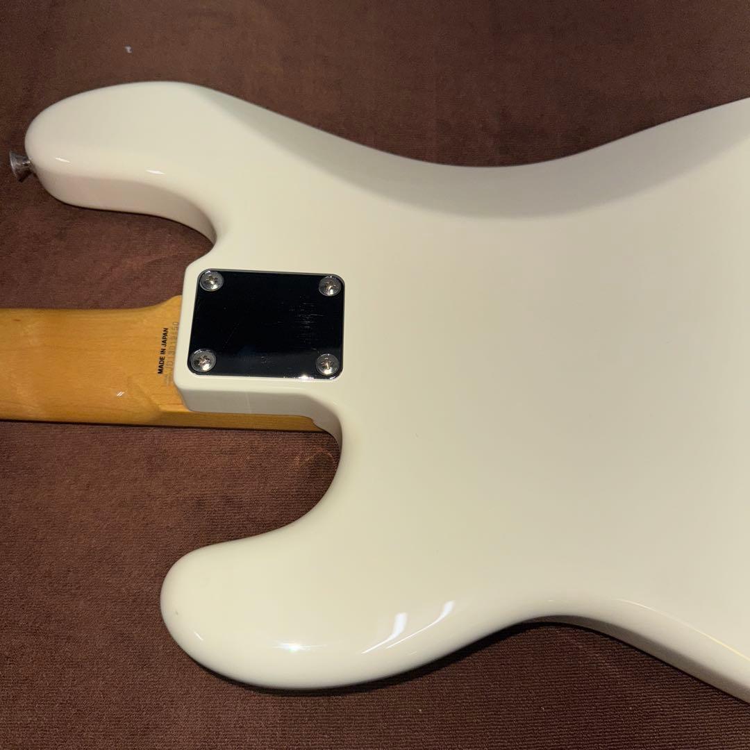 フェンダージャパン　プレベ　DIMARZIOピックアップ　美品♪