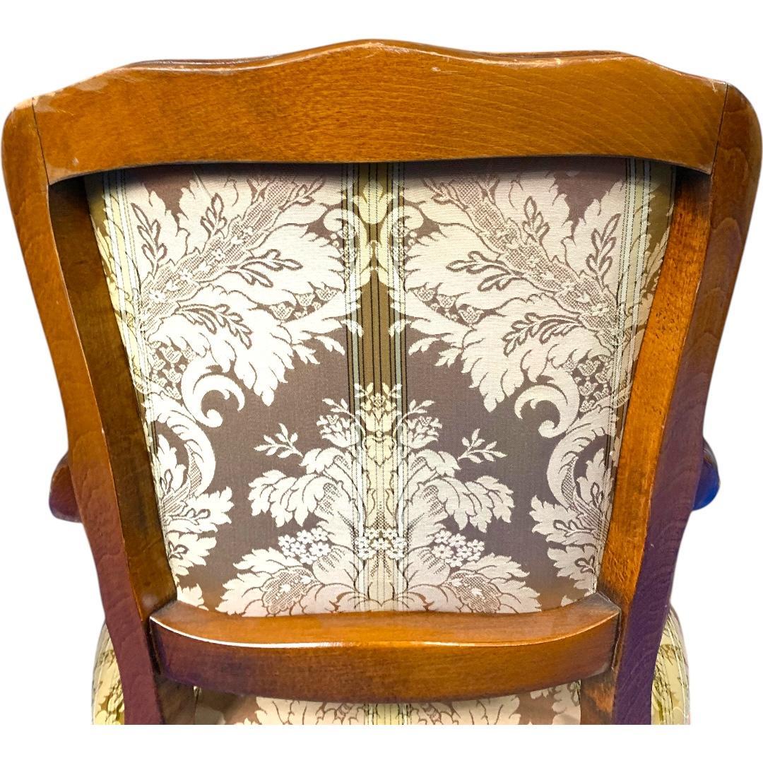 ロココ調　高級アンティーク家具　フランス製　フランス家具　木彫り　猫足　彫刻