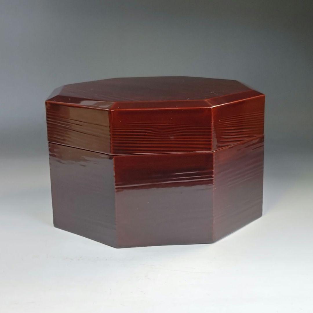 イ853 食籠『葵春作』『溜一閑塗八角　喰篭　共箱』菓子器　茶道具　漆塗