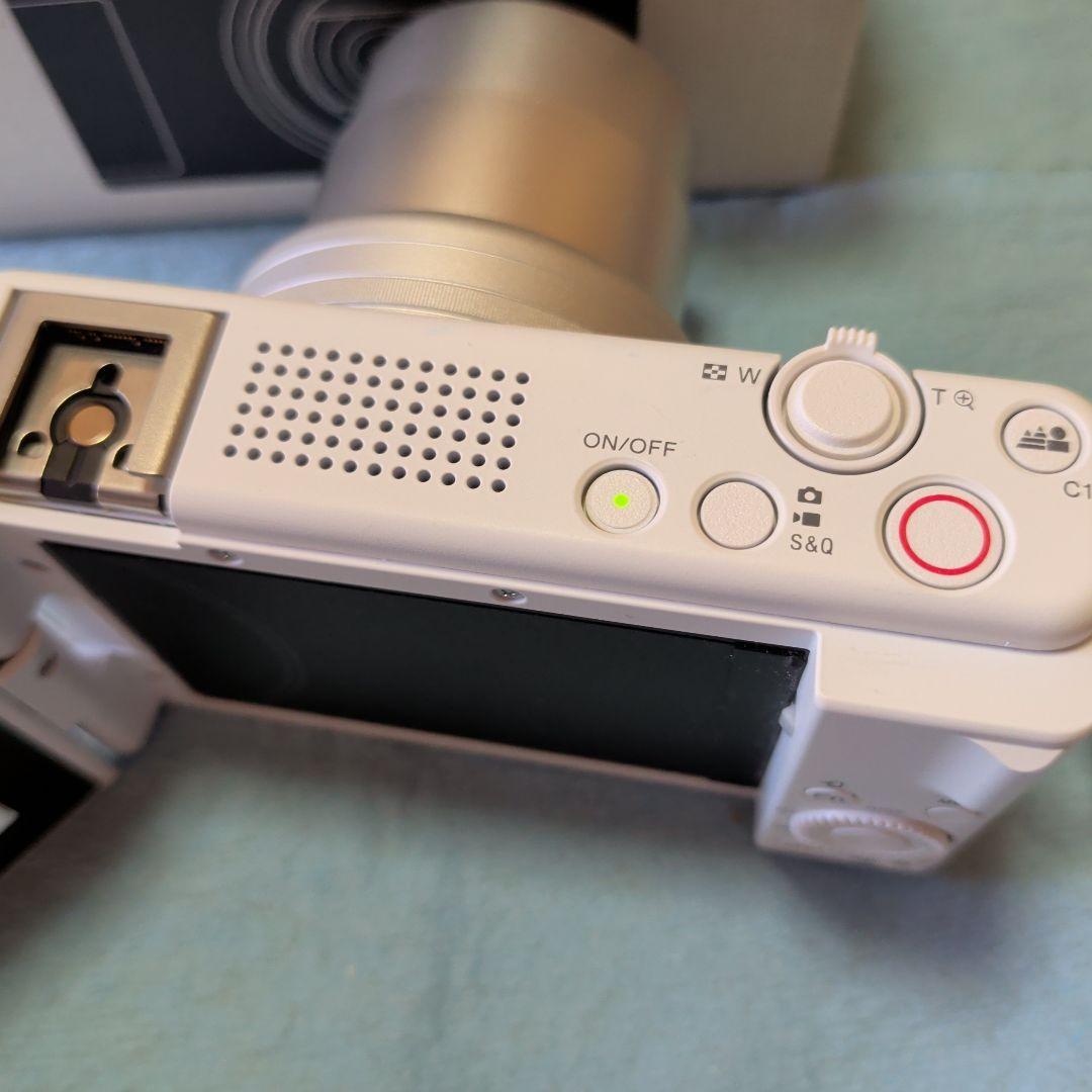 ソニー　デジカメZV-1M2