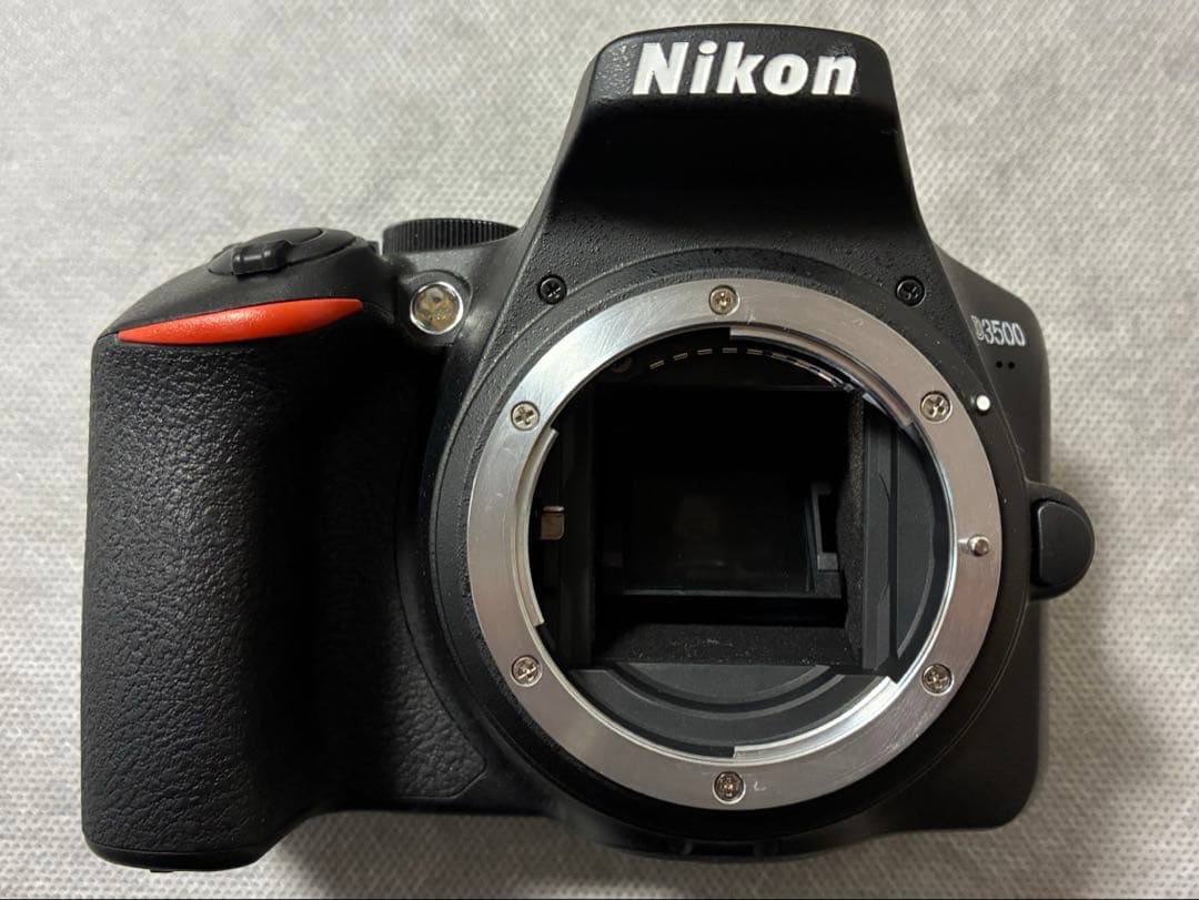 【使用頻度極少・美品】Nikon D3500 デジタルカメラ（レンズ付）