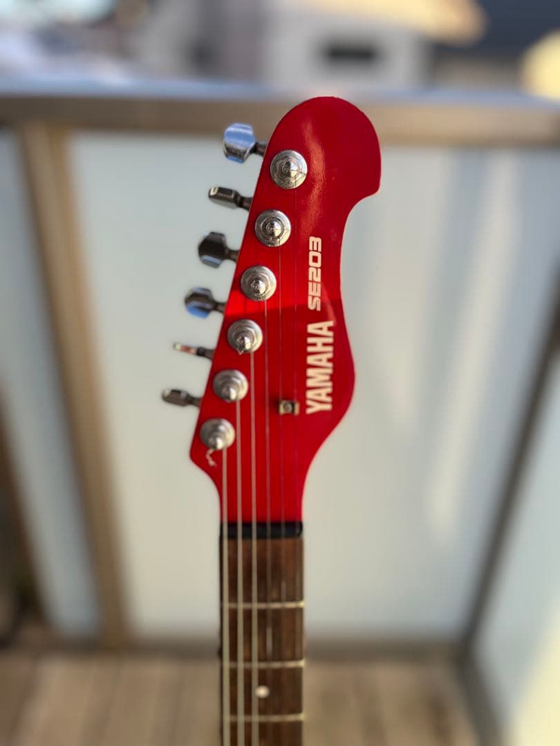 Yamaha SE203 エレキギター レッド