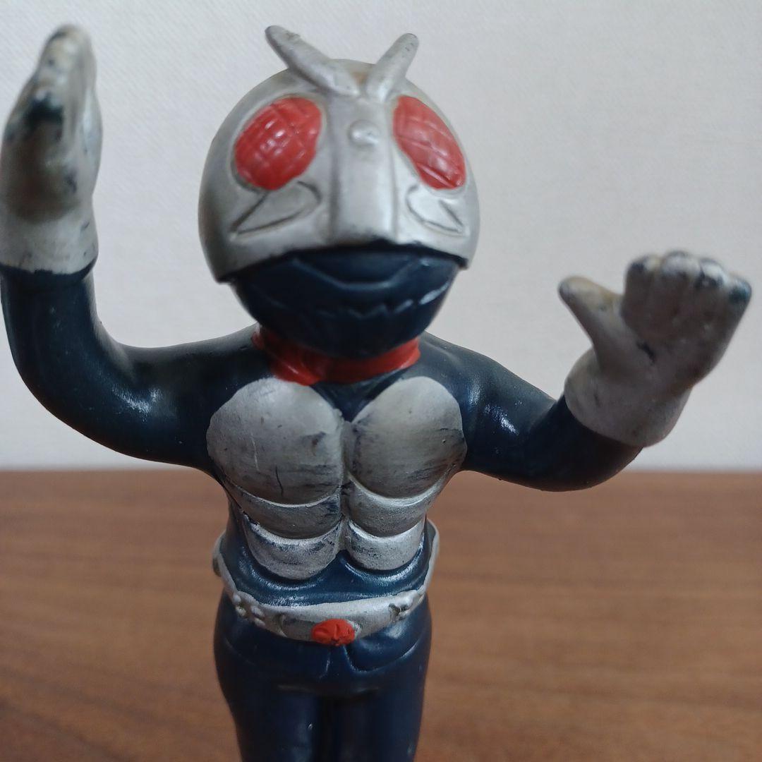 当時物　無版権　「仮面ライダー」鉛筆削り付きの希少ソフビフィギュア
