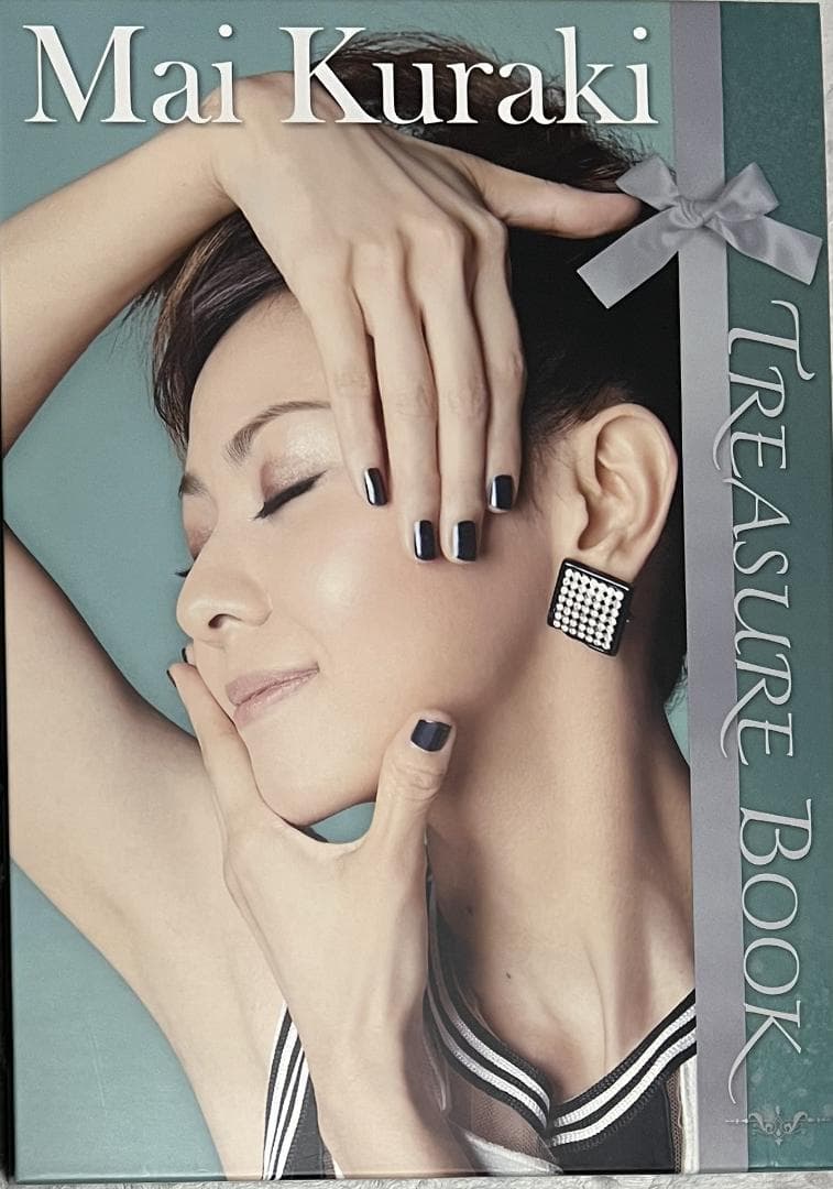 ミュージシャン Mai Kuraki Treasure Book