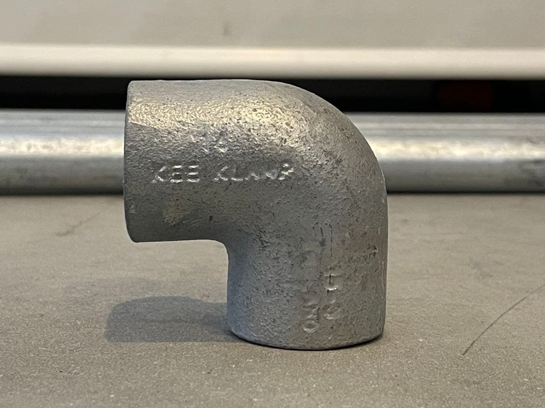 【英国製Kee Klamp使用】インダストリアル ハンガーラックキャスターガス管