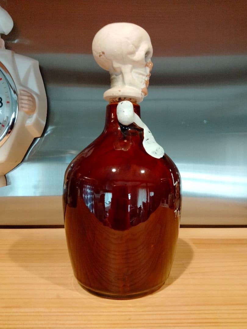 50s スカル　ドクロ　ビンテージ　デカンタ　クロスボーン ペンキ