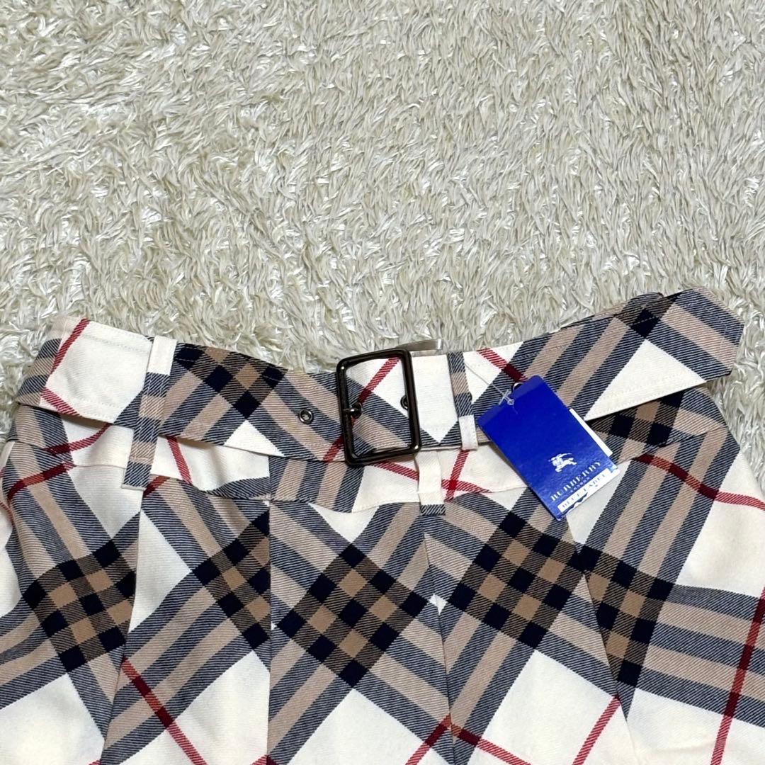 新品タグ付き　バーバリーブルーレーベル　ノバチェック　ベルト付き　38　Mサイズ