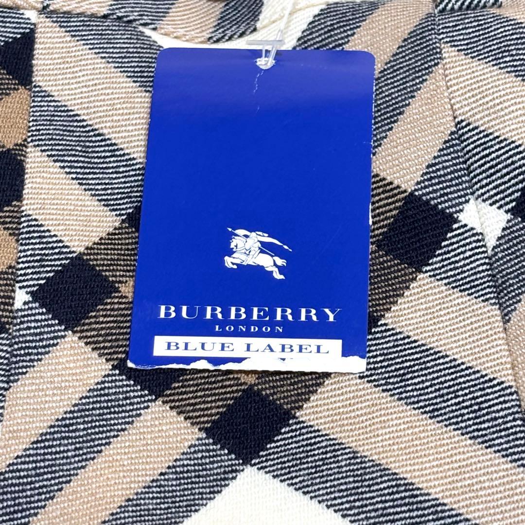 新品タグ付き　バーバリーブルーレーベル　ノバチェック　ベルト付き　38　Mサイズ