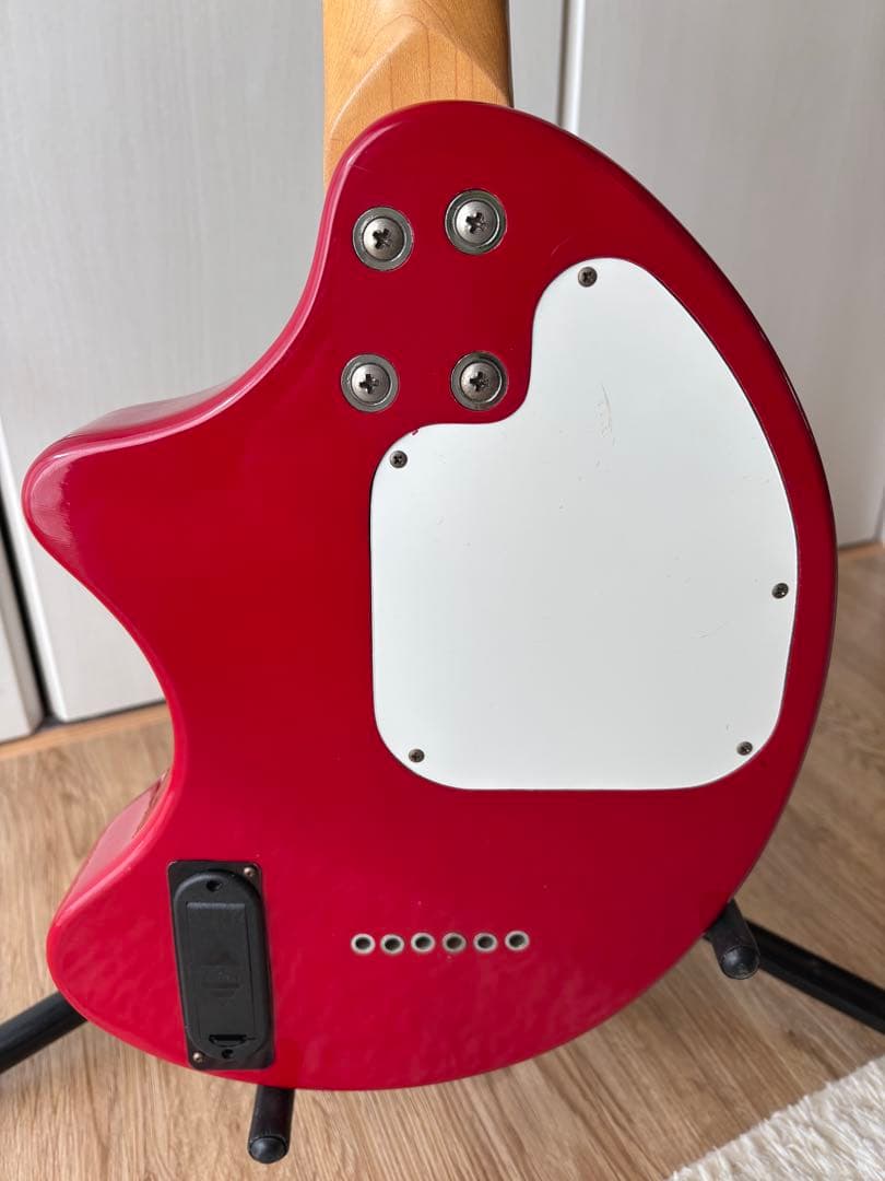 赤いZO-3 フェルナンデス　結構美品　完動品です