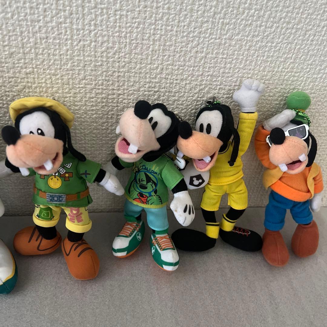 グーフィーぬいぐるみバッジ　マックスぬいぐるみバッジ2体　　　　まとめ売り