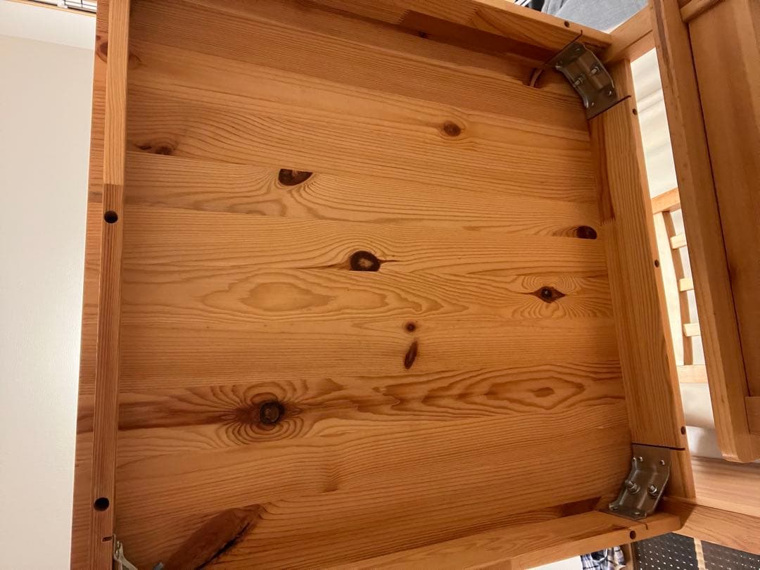 ダイニングテーブルと椅子2脚セット