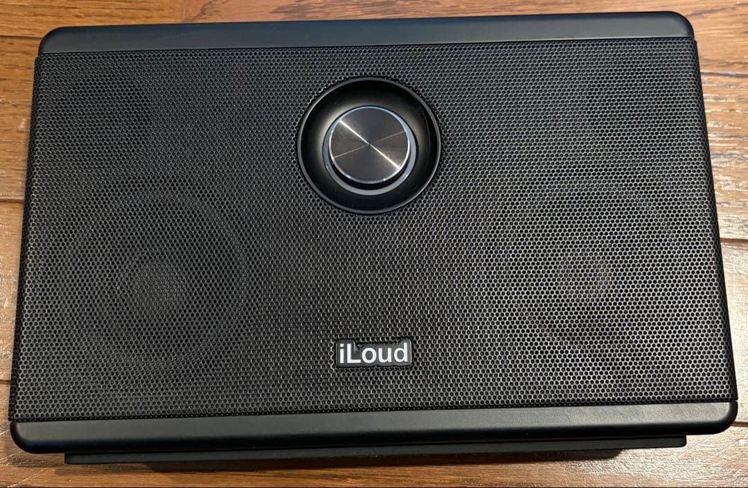 IK Multimedia iLoud ポータブルスピーカー