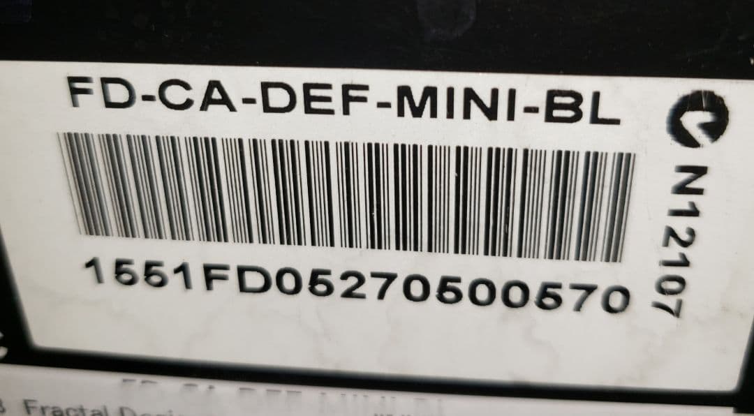フラクタルデザイン Define Mini FD-CA-DEF-MINI-BL