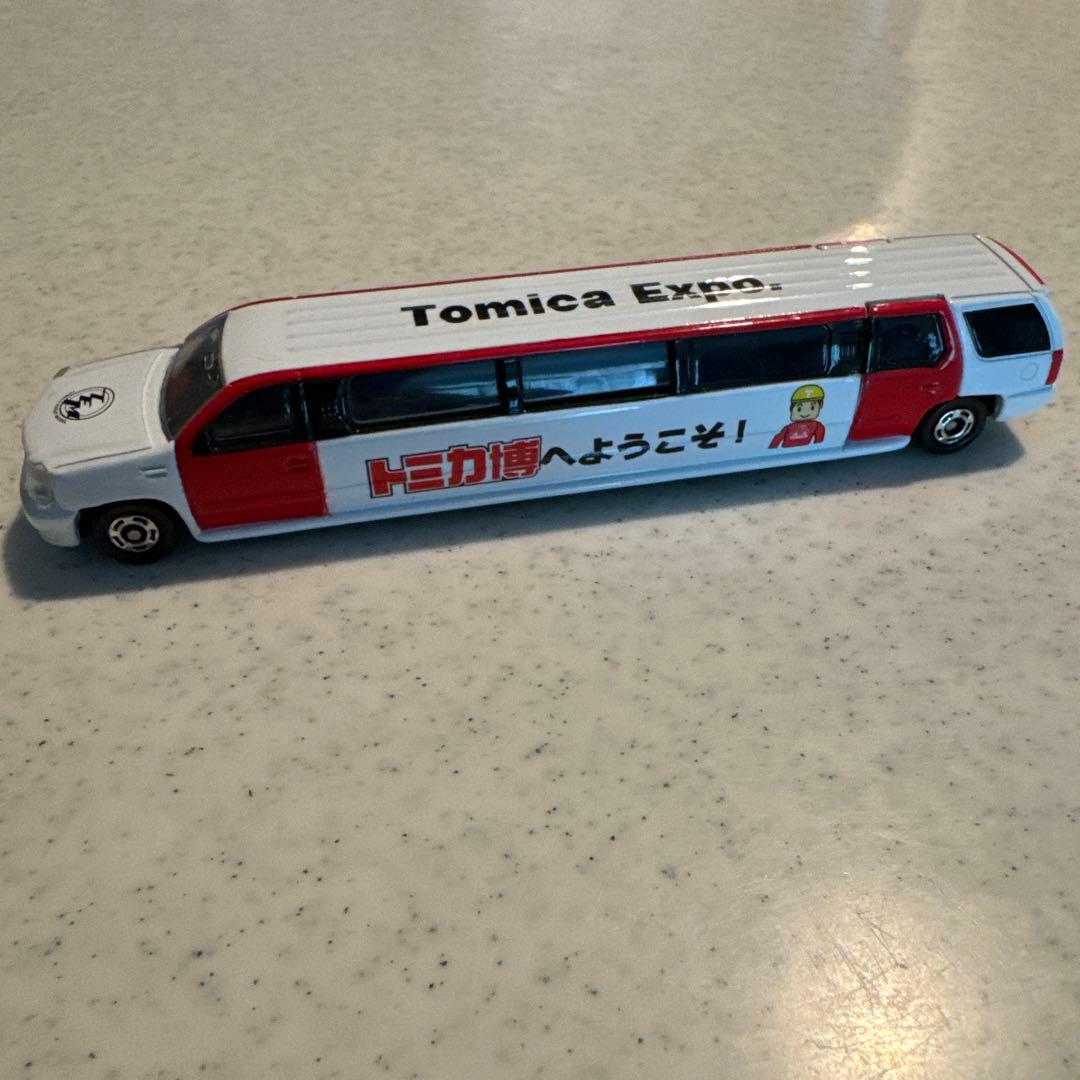 トミカ8台セット