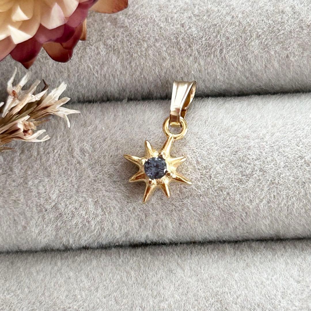 ベキリーブルーガーネットのペンダントトップ