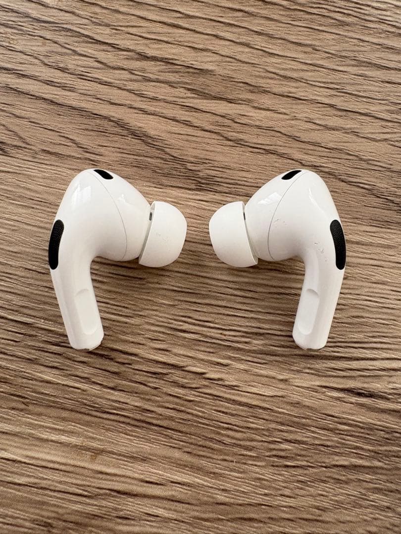 AirPods Pro 第2世代 Lightning端子 MQD83J/A