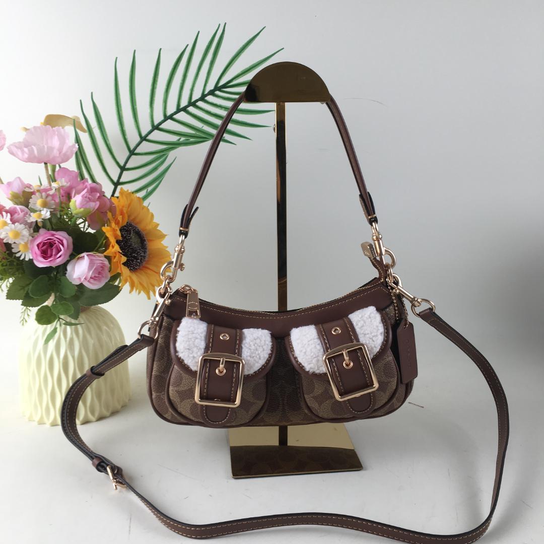 COACH/コーチ アシュトンバゲット ショルダー CY658