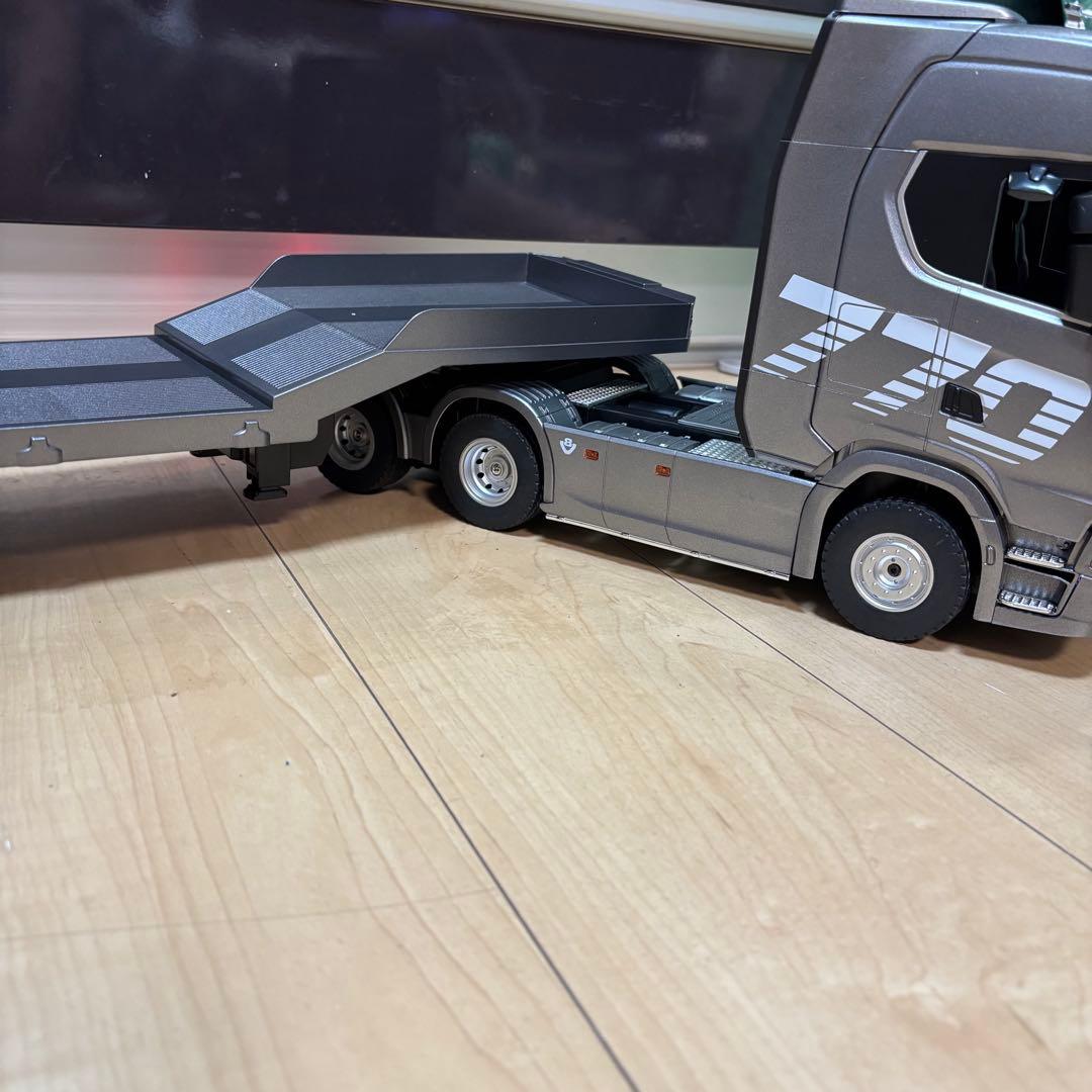 新品 1/18 19chスカニア R770 ラジコン トラック ヘッド台車セット