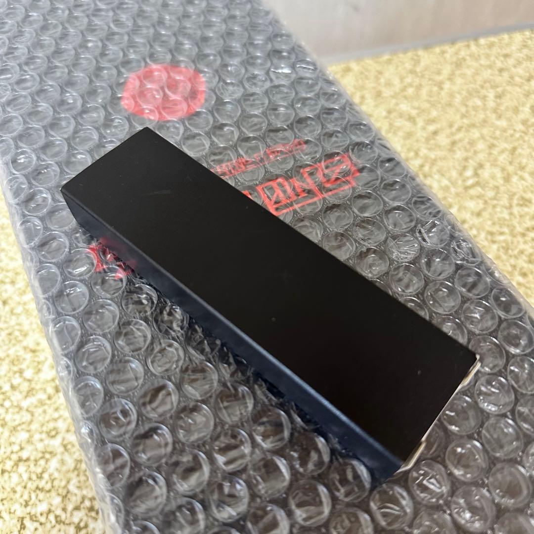 新品未開封　進撃の巨人　マーレ産の赤ワイン　ワインオープナー付き