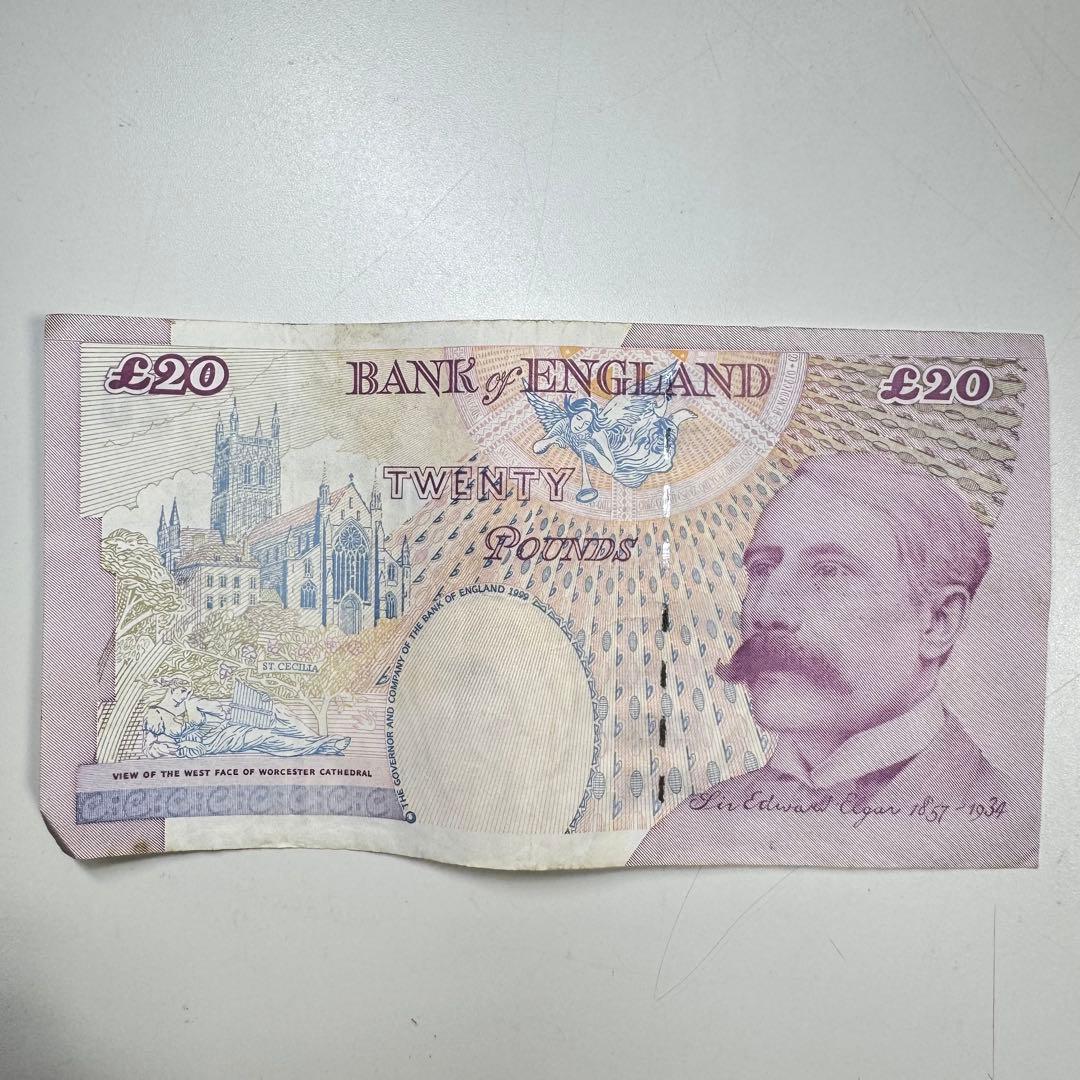 芙*子様 旧紙幣 イギリス紙幣 60ポンド £5 £10 £20 紙幣セット コ