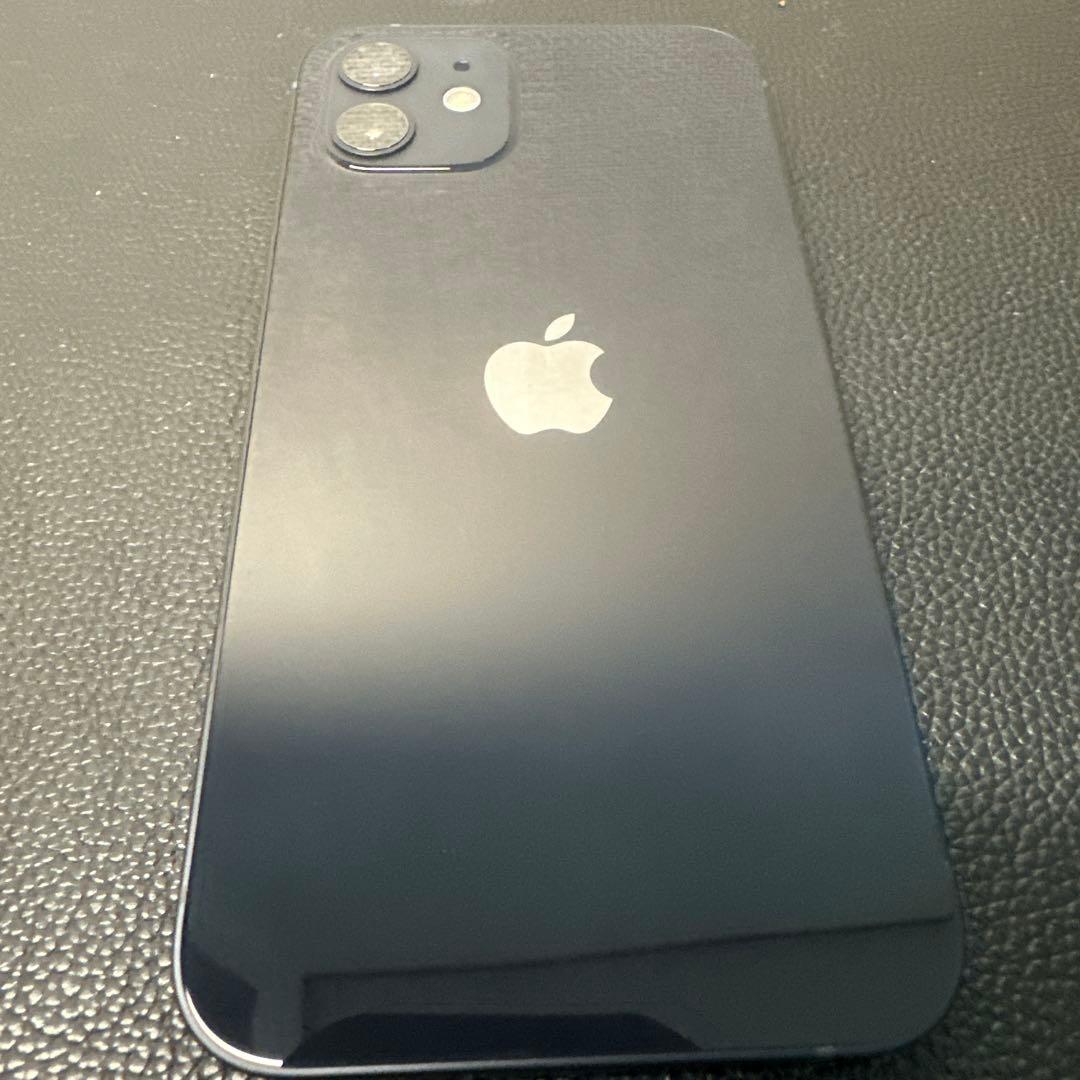 ほぼ未使用　Apple iPhone 12 64GB SIMロックなし