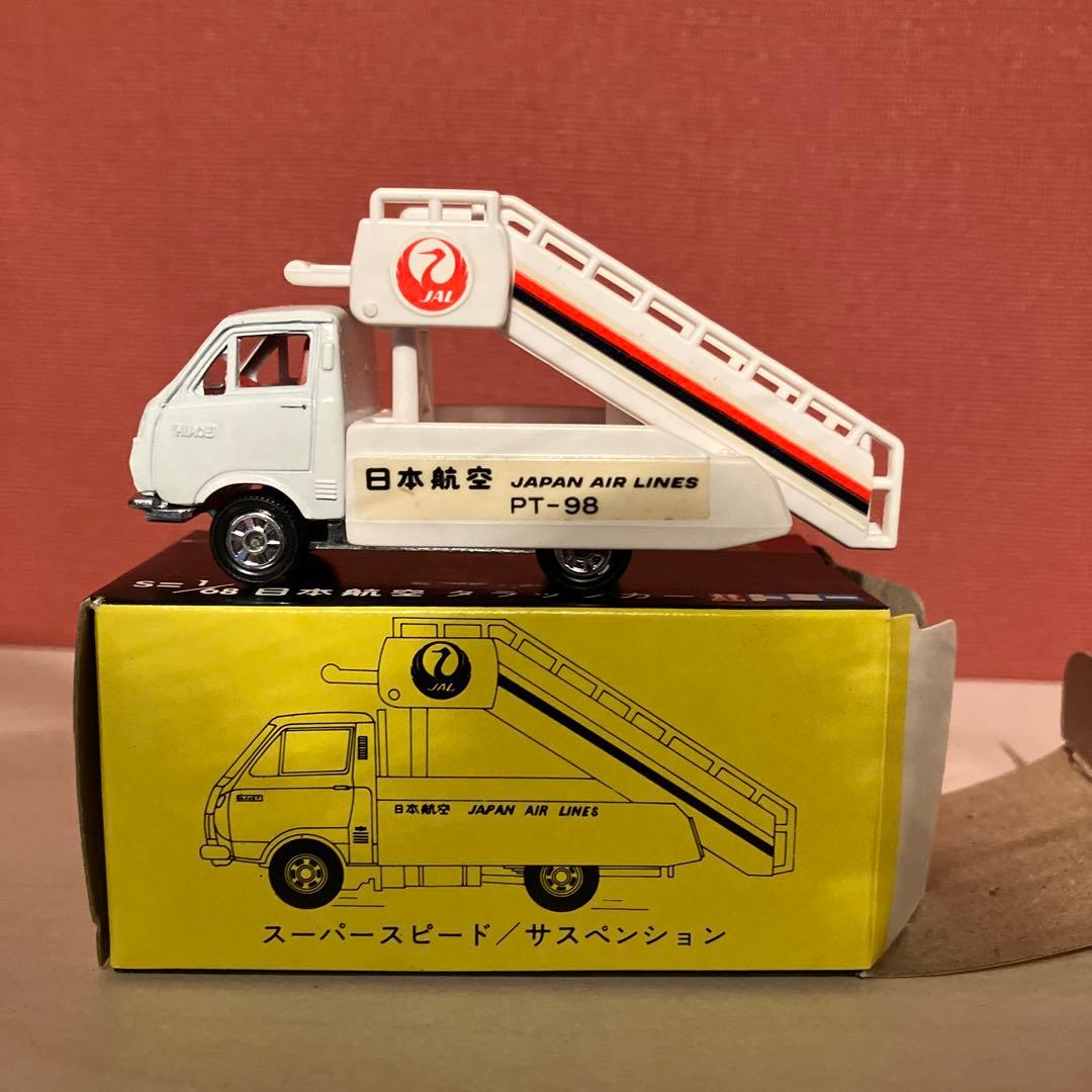 黒箱　トミカ 日本航空　タラップカー　98 日本製