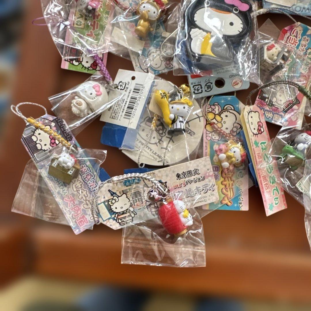 ご当地限定　ご当地キティ　ハローキティ ストラップセット 多数
