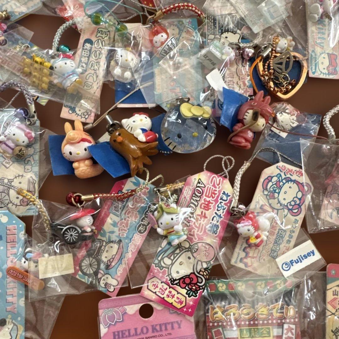 ご当地限定　ご当地キティ　ハローキティ ストラップセット 多数