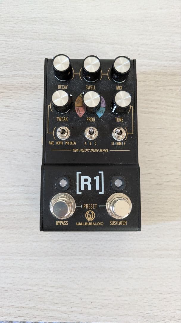 Walrus Audio R1 リバーブエフェクター