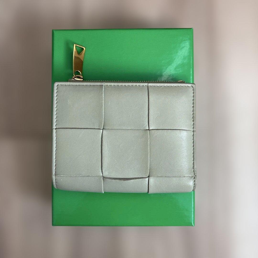 BOTTEGA VENETA 二つ折財布　カセット
