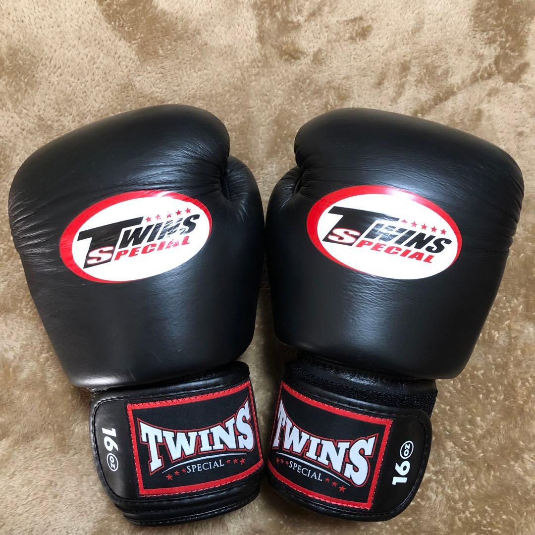 TWINS ボクシンググローブ ブラック　16oz