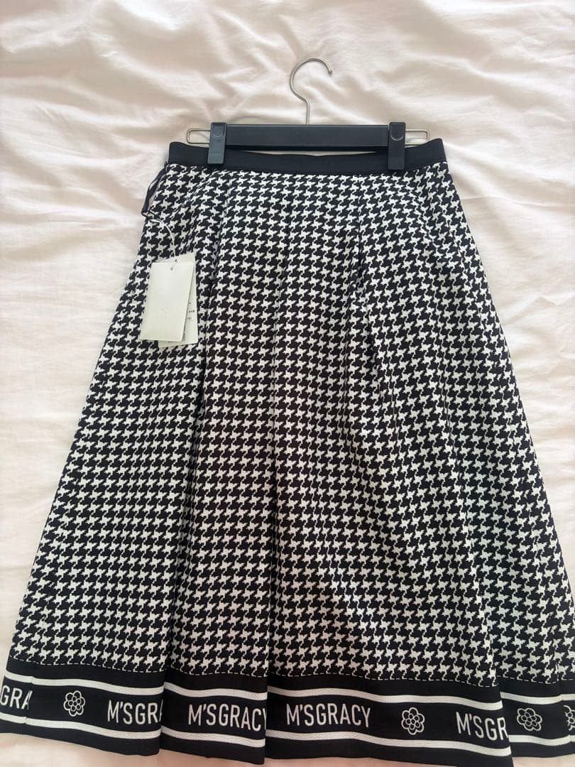 yukikoM'S GRACY フレアスカート ロゴ入り　新品未使用タグ付