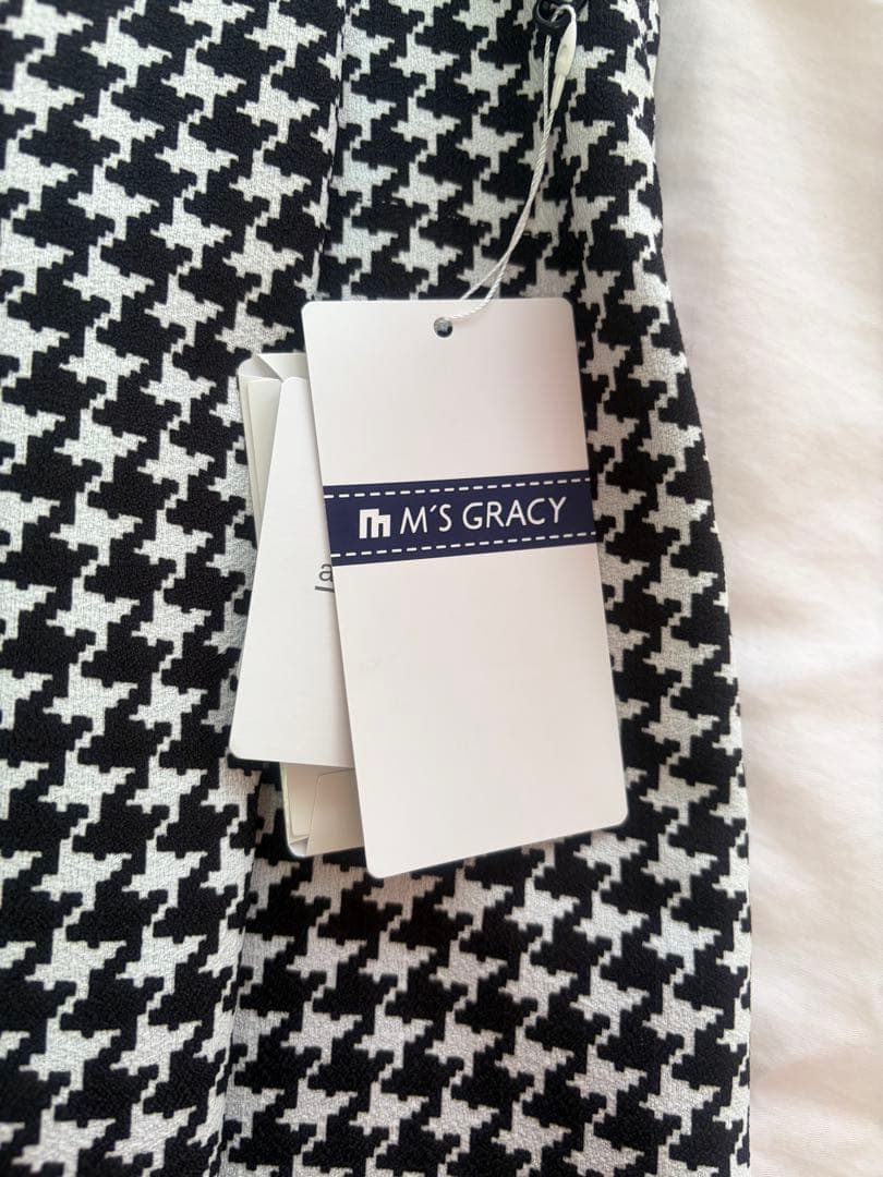 yukikoM'S GRACY フレアスカート ロゴ入り　新品未使用タグ付