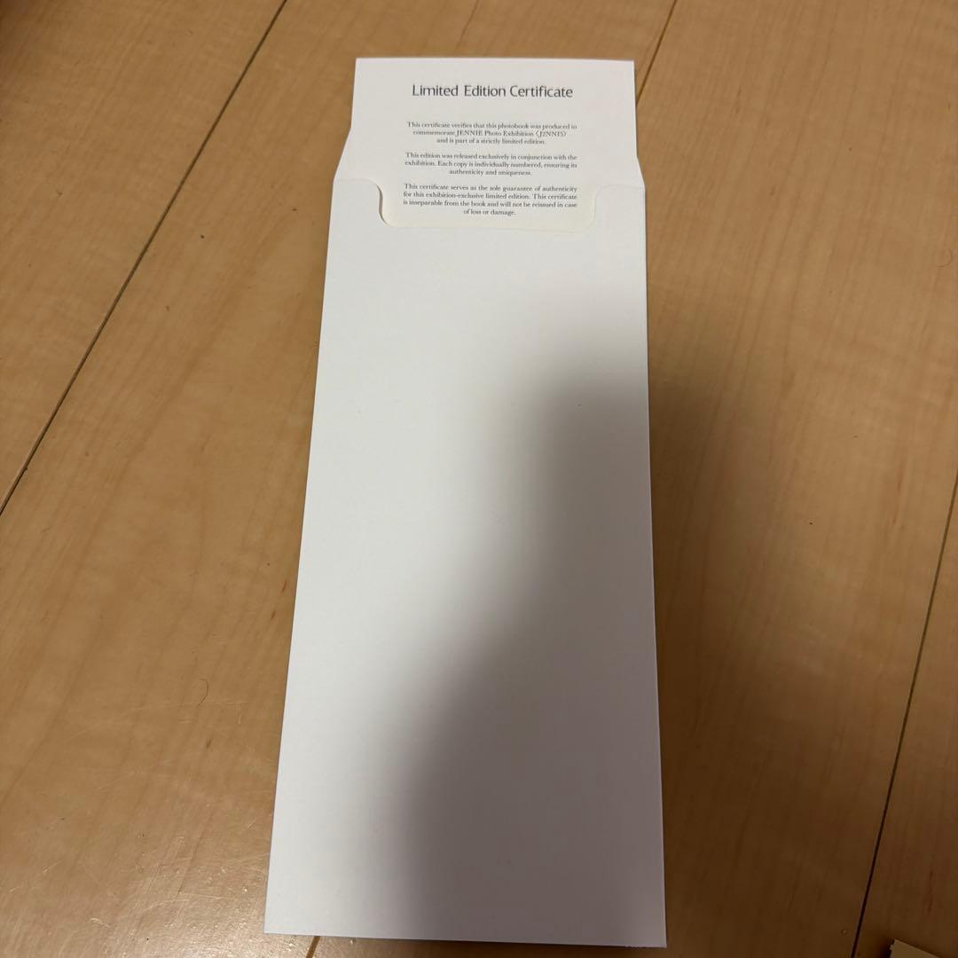 jennie ジェニ　写真展　popup フォトブック　証明書付き　しおりなし