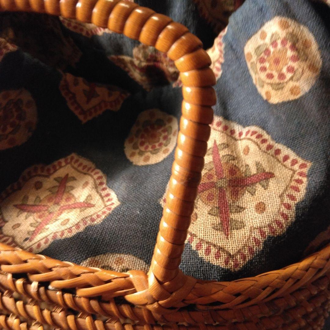 戦前の手提げバック　竹製？ 骨董　和更紗　中古品　アンティーク　着物