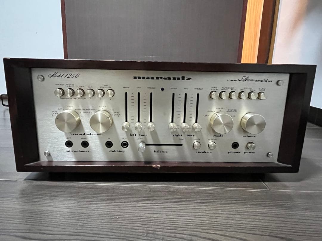 Marantz Model 1250 マランツ　プリアンプ